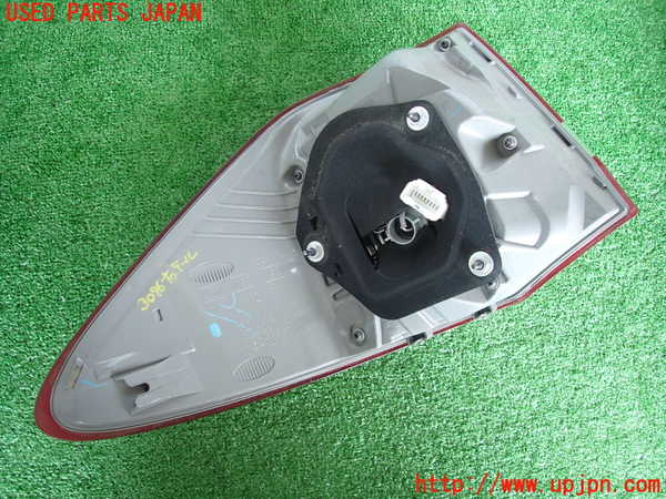 2UPJ-30961530]クラウン ロイヤル(GRS200)右テールランプ 中古_m0002.jpg
