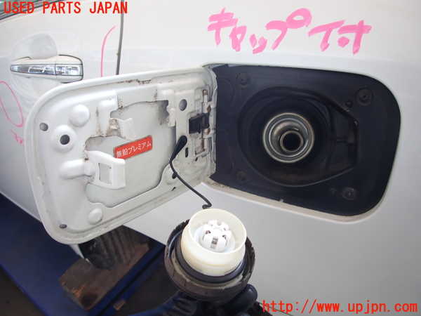 2UPJ-30961690]クラウン ロイヤル(GRS200)フューエルリッド 中古_m0002.jpg