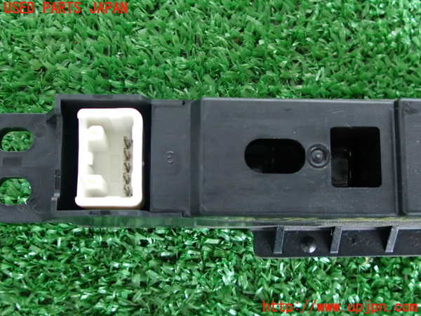 2UPJ-30966850]クラウン ロイヤル(GRS200)空気清浄機 中古_m0004.jpg