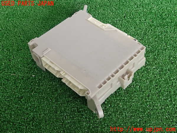 2UPJ-30966742]クラウン ロイヤル(GRS200)ヒューズボックス2 中古_m0002.jpg