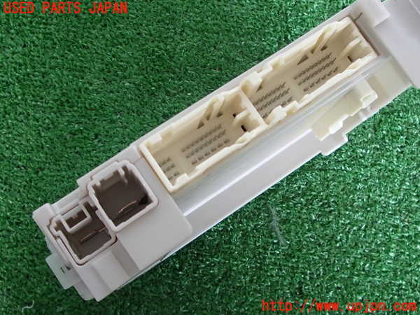 2UPJ-30966742]クラウン ロイヤル(GRS200)ヒューズボックス2 中古_m0004.jpg