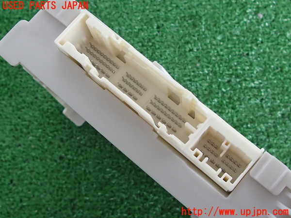 2UPJ-30966742]クラウン ロイヤル(GRS200)ヒューズボックス2 中古_m0005.jpg