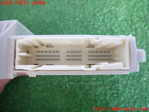 2UPJ-30966743]クラウン ロイヤル(GRS200)ヒューズボックス3 中古_m0005.jpg