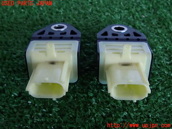 2UPJ-30966356]クラウン ロイヤル(GRS200)エアバッグセンサー1 中古_m0004.jpg