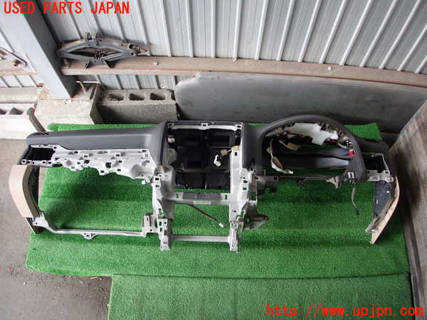 2UPJ-30967505]クラウン ロイヤル(GRS200)ダッシュボード 中古_m0001.jpg