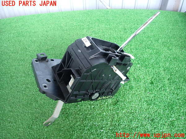 2UPJ-30967555]クラウン ロイヤル(GRS200)ATシフトレバー 中古_m0001.jpg