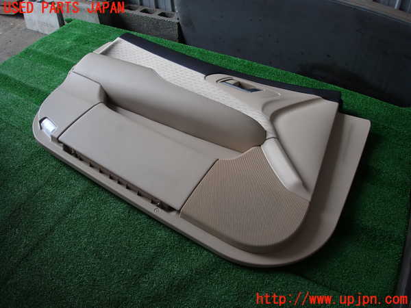 2UPJ-30961264]クラウン ロイヤル(GRS200)左前ドア内張り 中古_m0002.jpg