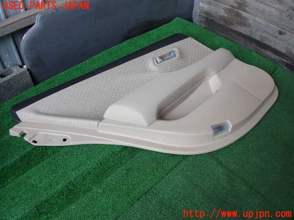 2UPJ-30961324]クラウン ロイヤル(GRS200)左後ドア内張り 中古_m0002.jpg