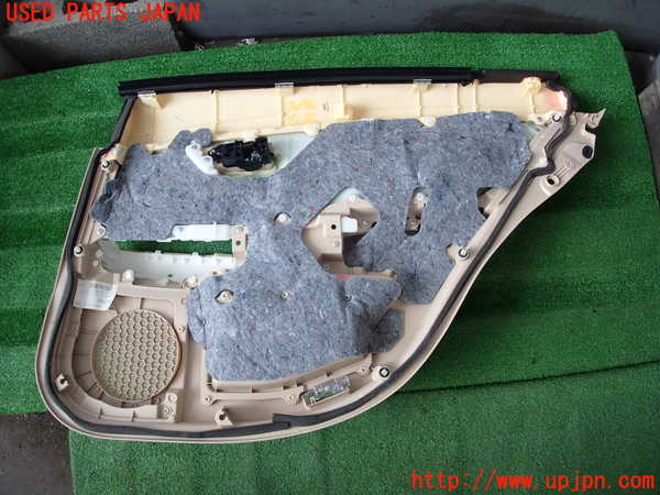 2UPJ-30961324]クラウン ロイヤル(GRS200)左後ドア内張り 中古_m0004.jpg