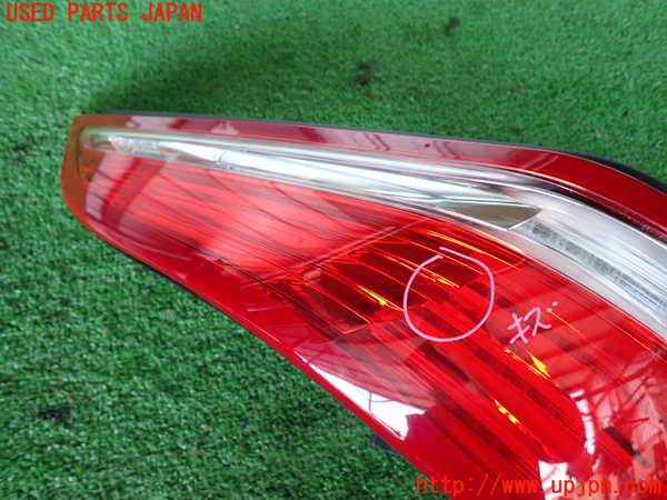 2UPJ-30971536]ジャガー・XJ(J12LA)左テールランプ 中古_m0002.jpg