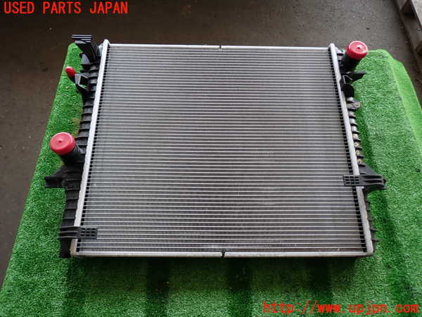 2UPJ-30972321]ジャガー・XJ(J12LA)ラジエーター1 中古_m0001.jpg