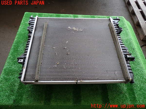 2UPJ-30972321]ジャガー・XJ(J12LA)ラジエーター1 中古_m0003.jpg