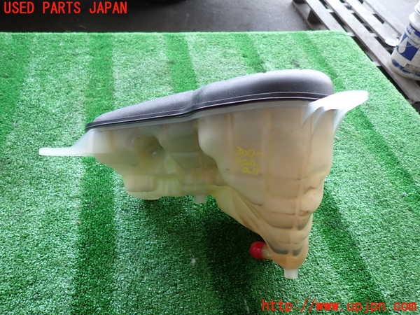 2UPJ-30972410]ジャガー・XJ(J12LA)ラジエータータンク 中古_m0002.jpg