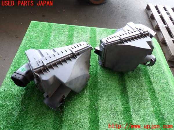 2UPJ-30972560]ジャガー・XJ(J12LA)エアクリーナーボックス 中古_m0003.jpg