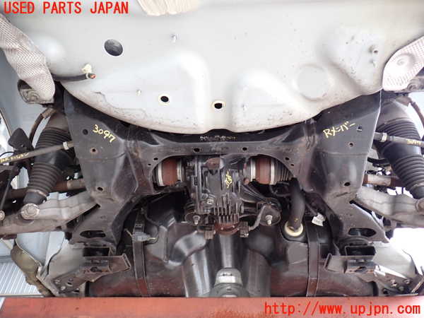 2UPJ-30975295]ジャガー・XJ(J12LA)リアメンバー 中古_m0001.jpg