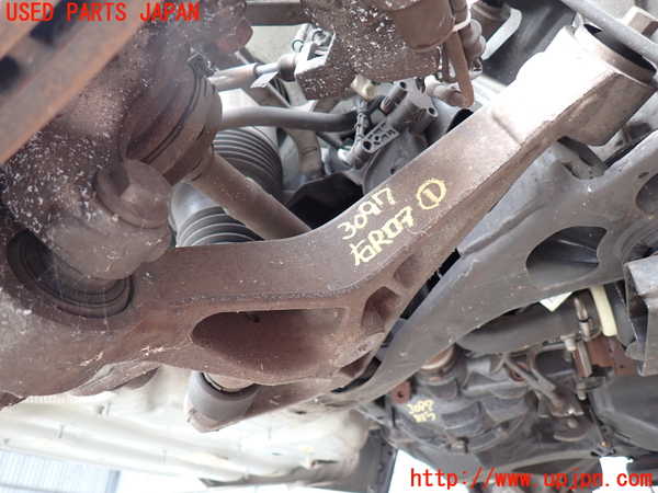 2UPJ-30975200]ジャガー・XJ(J12LA)右リアロアアーム1 中古_m0001.jpg