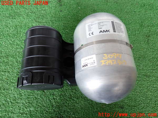 2UPJ-30975530]ジャガー・XJ(J12LA)エアサスタンク 中古_m0001.jpg