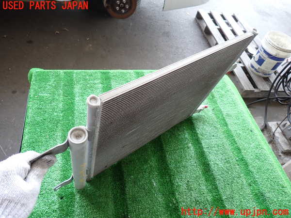 2UPJ-30976031]ジャガー・XJ(J12LA)エアコンコンデンサー1 中古_m0002.jpg