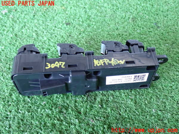 2UPJ-30976240]ジャガー・XJ(J12LA)右前パワーウィンドウスイッチ 中古_m0002.jpg