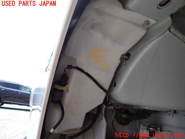 2UPJ-30976791]ジャガー・XJ(J12LA)ウォッシャータンク1 中古_m0002.jpg