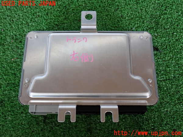 2UPJ-30976150]ジャガー・XJ(J12LA)コンピューター5 (エアサス) 中古_m0003.jpg