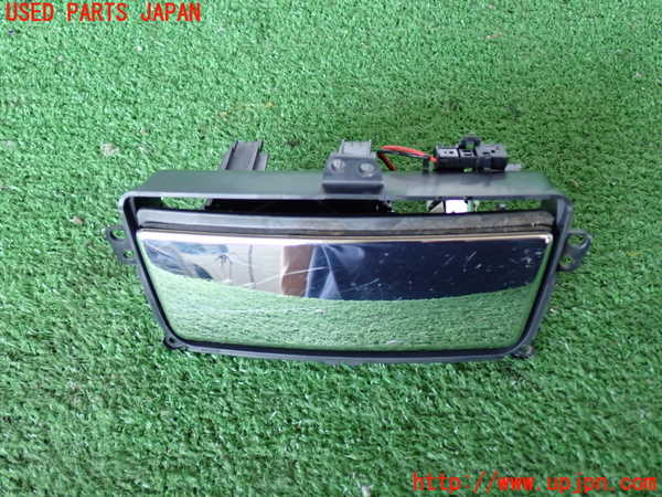 2UPJ-30977821]ジャガー・XJ(J12LA)灰皿1 中古_m0001.jpg