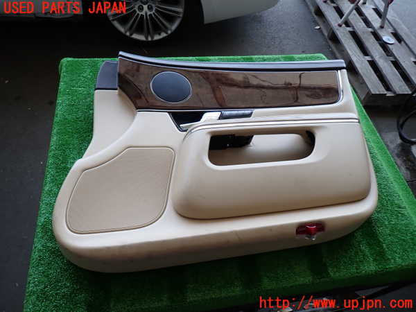 2UPJ-30971234]ジャガー・XJ(J12LA)右前ドア内張り 中古_m0001.jpg