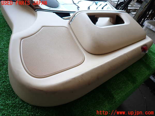 2UPJ-30971234]ジャガー・XJ(J12LA)右前ドア内張り 中古_m0002.jpg