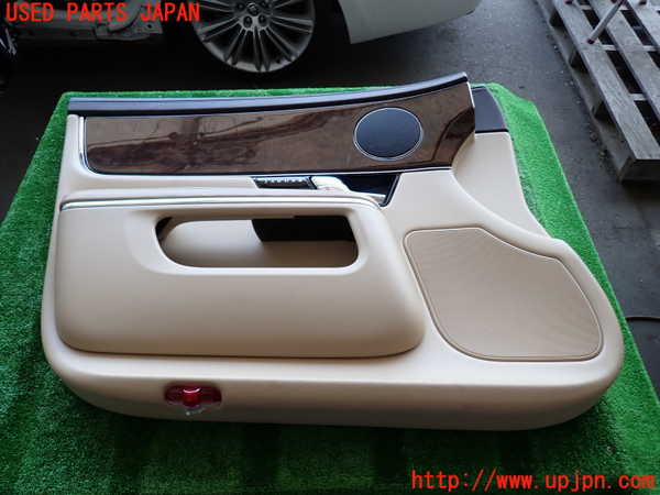 2UPJ-30971264]ジャガー・XJ(J12LA)左前ドア内張り 中古_m0001.jpg