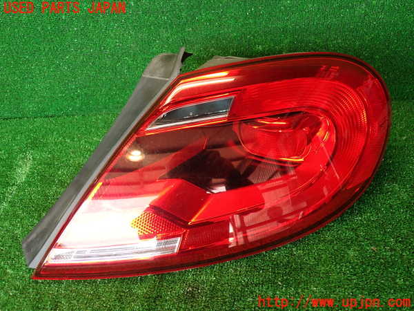 2UPJ-30981530]VW ザ･ビートル(16CBZ)右テールランプ 中古_m0001.jpg