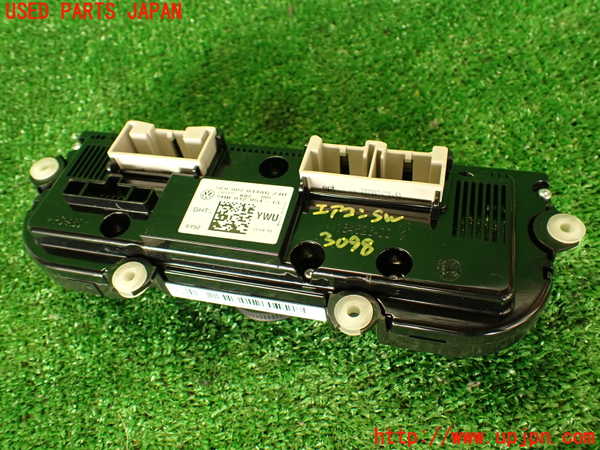 2UPJ-30986066]VW ザ･ビートル(16CBZ)エアコンスイッチ1 中古_m0003.jpg