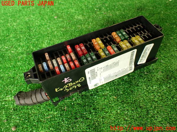 2UPJ-30986741]VW ザ･ビートル(16CBZ)ヒューズボックス1 中古_m0001.jpg