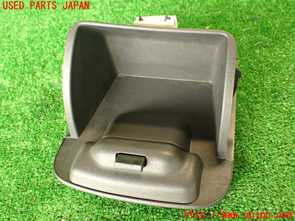 2UPJ-30987841]VW ザ･ビートル(16CBZ)小物入れ1 中古_m0004.jpg