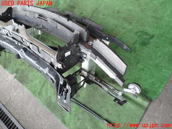 2UPJ-30991041]BMW 320d ツーリング(8C20)コアサポート 中古 (F31)_m0003.jpg