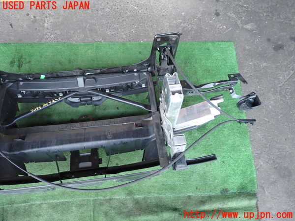 2UPJ-30991041]BMW 320d ツーリング(8C20)コアサポート 中古 (F31)_m0004.jpg