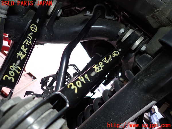 2UPJ-30995157]BMW 320d ツーリング(8C20)左リアアッパーアーム2 中古 (F31)_m0001.jpg