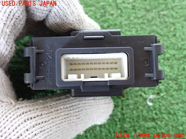 2UPJ-31006150]エクストレイル(NT32)コンピューター5 中古_m0002.jpg