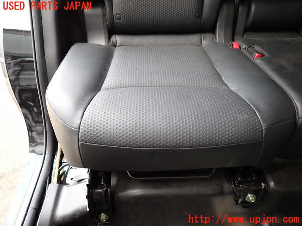 2UPJ-31007405]エクストレイル(NT32)右リアシート 中古_m0002.jpg