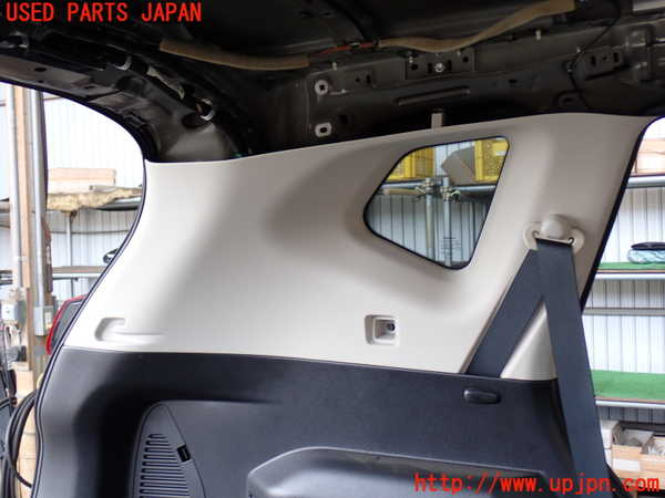 2UPJ-31007680]エクストレイル(NT32)左リアピラートリム 中古_m0002.jpg
