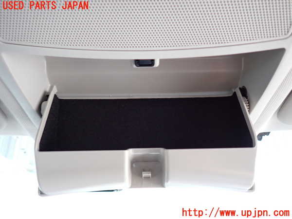 2UPJ-31006411]エクストレイル(NT32)ルームランプ1 (1列目真中) 中古_m0002.jpg