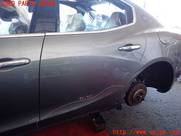 2UPJ-31011320]マセラティ・ギブリ(MG30D)左後ドア (43R-001106 M53) 中古_m0001.jpg