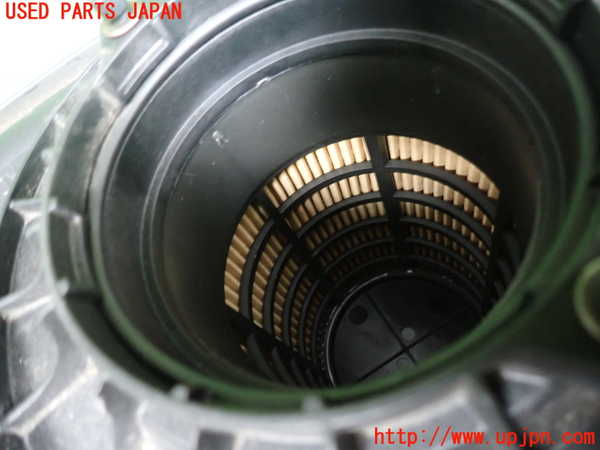2UPJ-31012560]マセラティ・ギブリ(MG30D)エアクリーナーボックス 中古_m0003.jpg