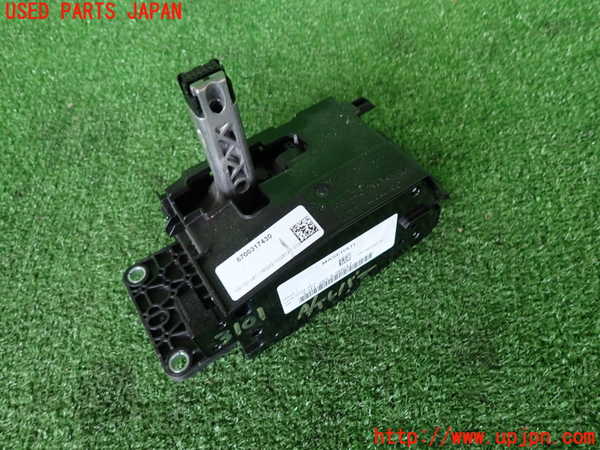 2UPJ-31017555]マセラティ・ギブリ(MG30D)ATシフトレバー 中古_m0001.jpg