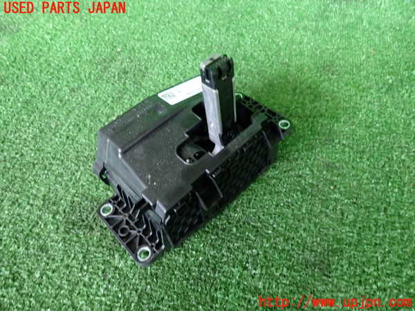 2UPJ-31017555]マセラティ・ギブリ(MG30D)ATシフトレバー 中古_m0002.jpg