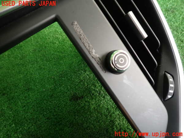 2UPJ-31017526]マセラティ・ギブリ(MG30D)エアコン吹き出し口1 真中 中古_m0002.jpg