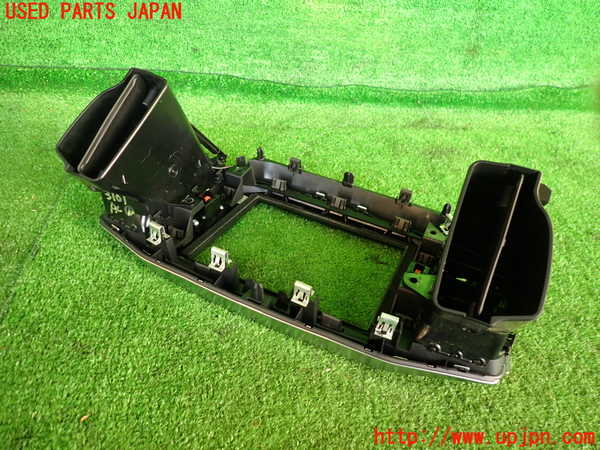 2UPJ-31017526]マセラティ・ギブリ(MG30D)エアコン吹き出し口1 真中 中古_m0004.jpg