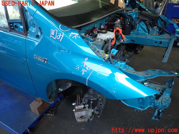 2UPJ-31021080]プリウスPHV(ZVW52)右前フェンダー 中古_m0001.jpg