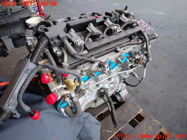2UPJ-31022010]プリウスPHV(ZVW52)エンジン 2ZR-FXE 中古_m0002.jpg