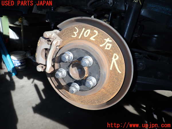 2UPJ-31024300]プリウスPHV(ZVW52)右リアナックルハブ 中古_m0001.jpg