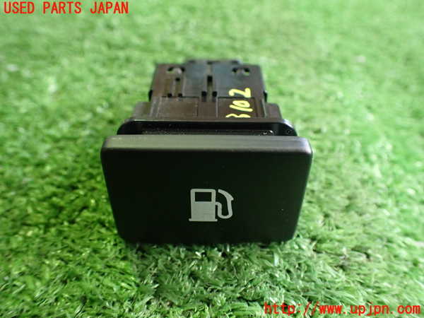 2UPJ-31026309]プリウスPHV(ZVW52)スイッチ4 (給油口オープナー) 中古_m0001.jpg